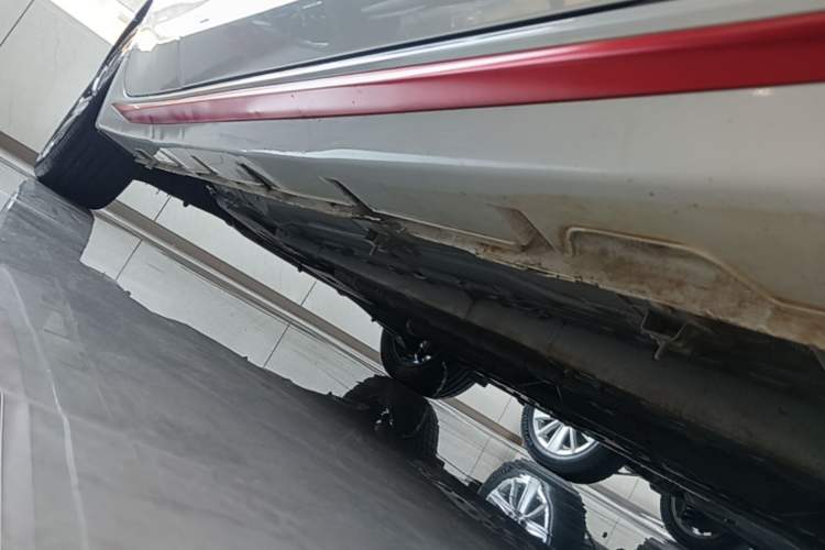 Used CHANGAN Ruicheng CC 2021 Blue Whale Edition 1.5T DCT Prestige Model Right Side Sill