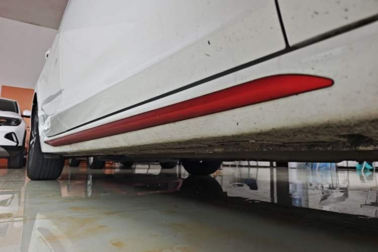 Used CHANGAN Ruicheng CC 2021 Blue Whale Edition 1.5T DCT Luxury Model Right Side Sill