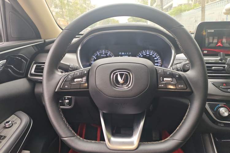 Used CHANGAN Ruicheng CC 2021 Blue Whale Edition 1.5T DCT Elite Model Steering Wheel