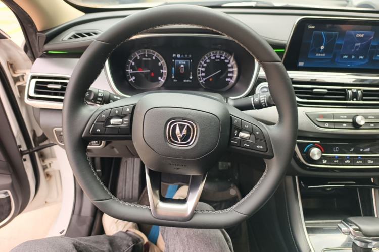 Used CHANGAN Ruicheng CC 2021 Blue Whale Edition 1.5T DCT Luxury Model Steering Wheel