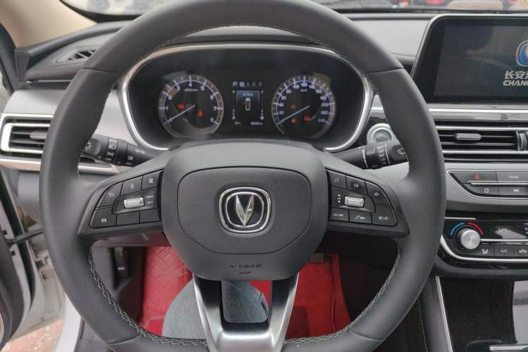 Used CHANGAN Ruicheng CC 2021 Blue Whale Edition 1.5T DCT Luxury Model Steering Wheel