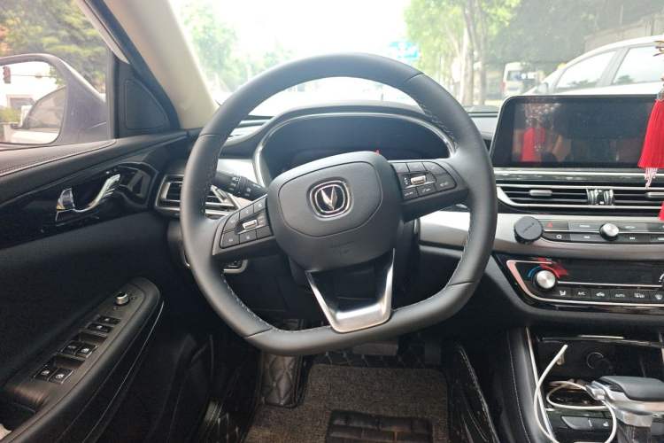 Used CHANGAN Ruicheng CC 2021 Blue Whale Edition 1.5T DCT Prestige Model Steering Wheel