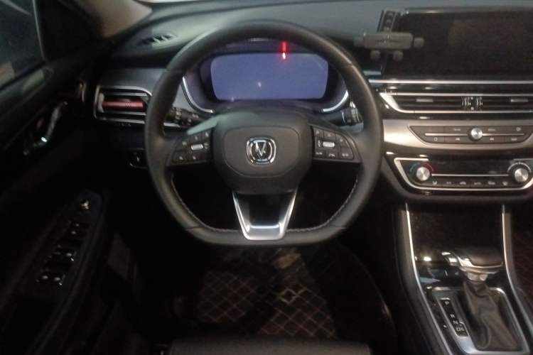 Used CHANGAN Ruicheng CC 2021 Blue Whale Edition 1.5T DCT Prestige Model Steering Wheel