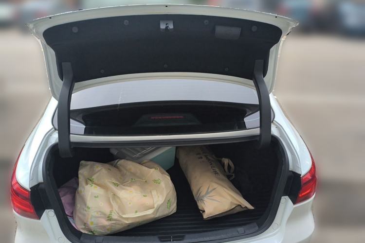 Used CHANGAN Ruicheng CC 2021 Blue Whale Edition 1.5T DCT Luxury Model Trunk