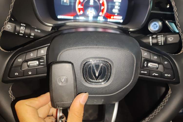 Used CHANGAN Ruicheng CC 2021 Blue Whale Edition 1.5T DCT Prestige Model Vehicle Key