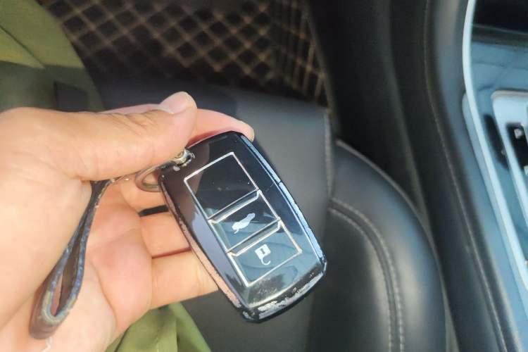 Used CHANGAN Ruicheng CC 2021 Blue Whale Edition 1.5T DCT Luxury Model Vehicle Key