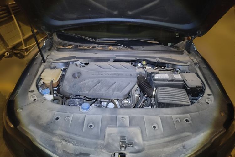 Used CHANGAN Ruicheng CC 2022 Blue Whale Edition 1.5T DCT Luxury Model Engine Bay