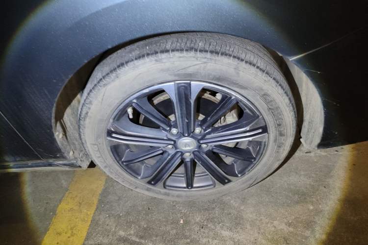 Used CHANGAN Ruicheng CC 2022 Blue Whale Edition 1.5T DCT Luxury Model Right Front Wheel Hub