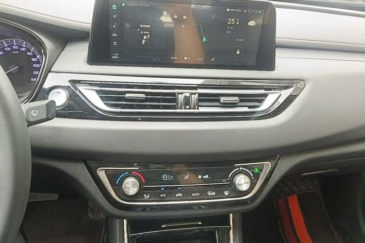 Used CHANGAN Ruicheng CC 2022 Blue Whale Edition 1.5T DCT Luxury Model Audio And AC Panel