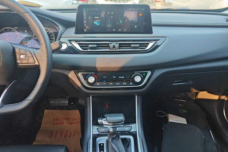 Used CHANGAN Ruicheng CC 2022 Blue Whale Edition 1.5T DCT Prestige Model Audio And AC Panel