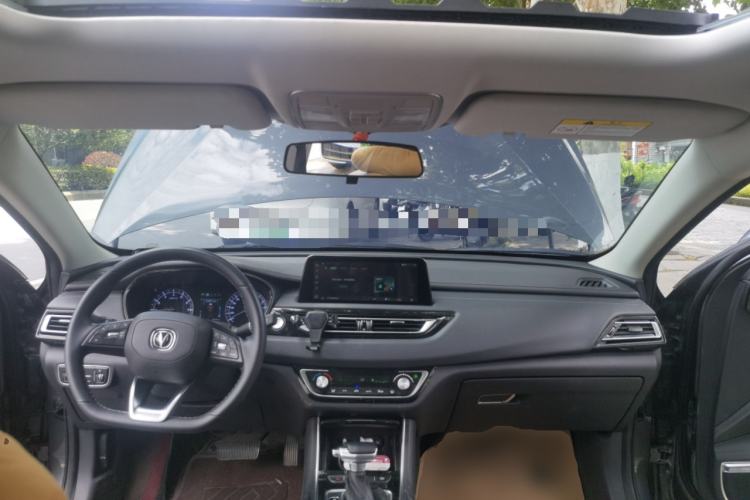 Used CHANGAN Ruicheng CC 2022 Blue Whale Edition 1.5T DCT Luxury Model Center Console