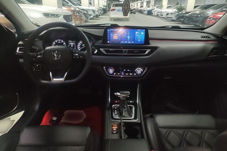 Used CHANGAN Ruicheng CC 2022 Blue Whale Edition 1.5T DCT Luxury Model Center Console