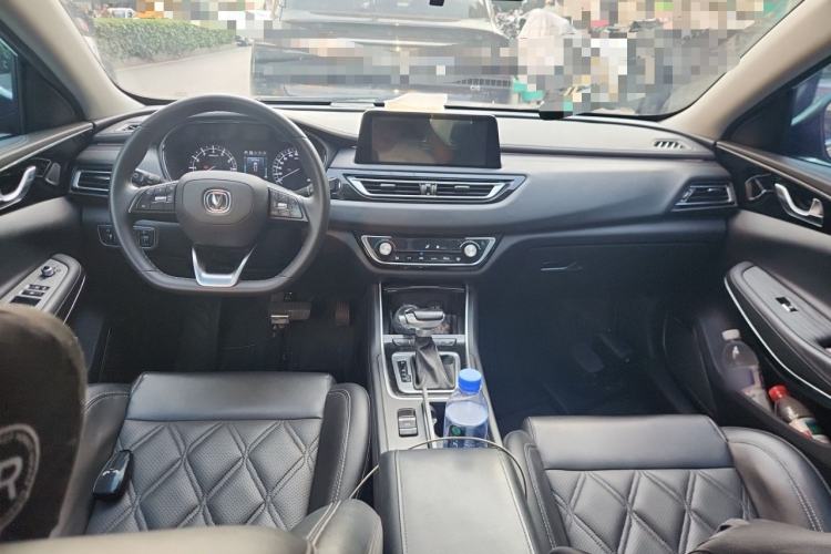 Used CHANGAN Ruicheng CC 2022 Blue Whale Edition 1.5T DCT Luxury Model Center Console