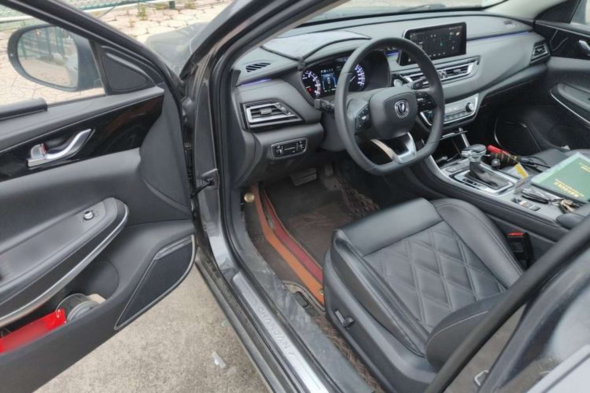Used CHANGAN Ruicheng CC 2022 Blue Whale Edition 1.5T DCT Luxury Model Driver Seat