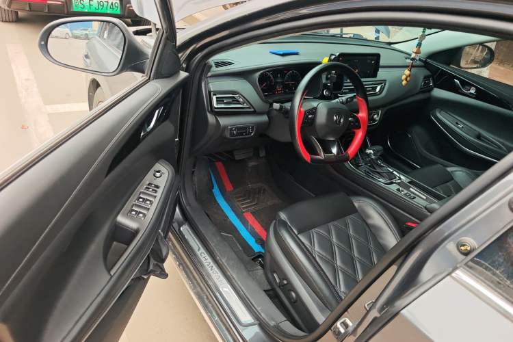 Used CHANGAN Ruicheng CC 2022 Blue Whale Edition 1.5T DCT Prestige Model Driver Seat