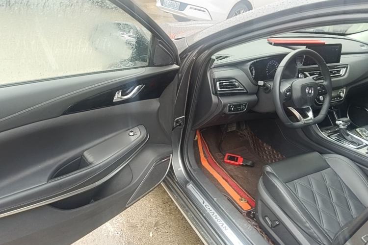 Used CHANGAN Ruicheng CC 2022 Blue Whale Edition 1.5T DCT Luxury Model Driver Seat