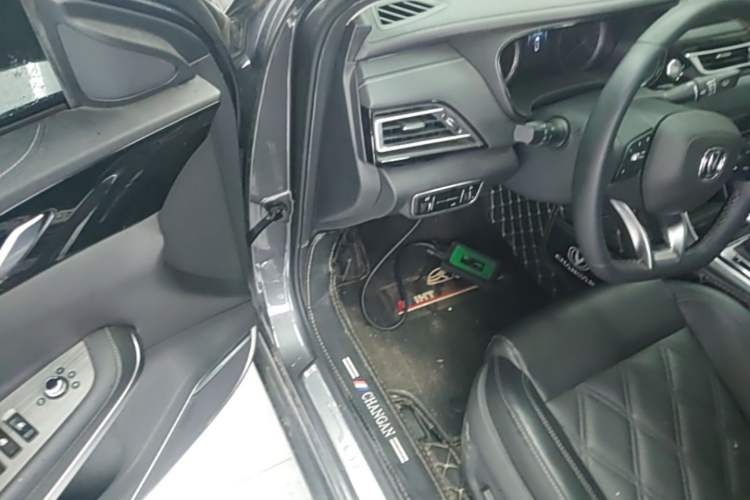 Used CHANGAN Ruicheng CC 2022 Blue Whale Edition 1.5T DCT Luxury Model Driver Seat