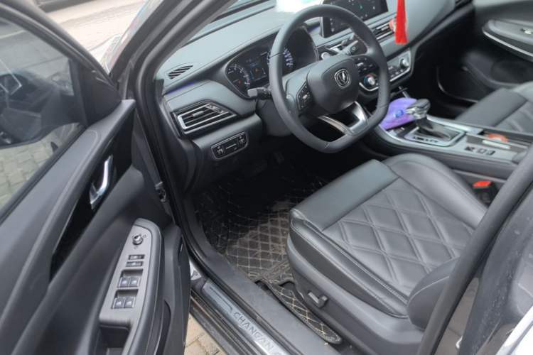 Used CHANGAN Ruicheng CC 2022 Blue Whale Edition 1.5T DCT Luxury Model Driver Seat