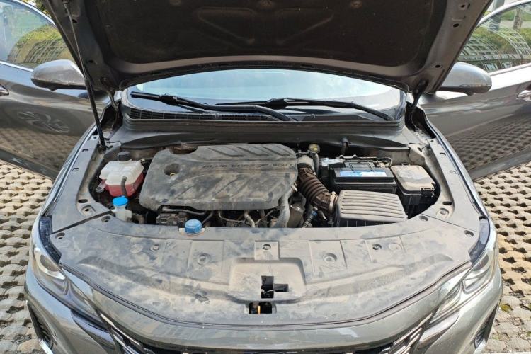 Used CHANGAN Ruicheng CC 2022 Blue Whale Edition 1.5T DCT Luxury Model Engine Bay