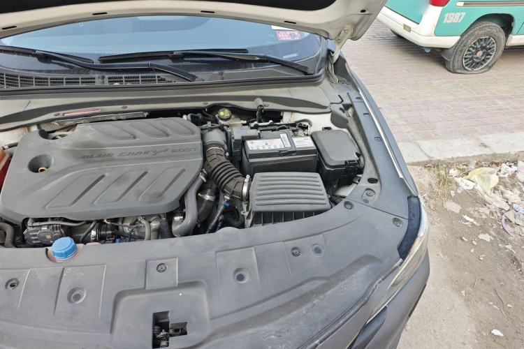 Used CHANGAN Ruicheng CC 2022 Blue Whale Edition 1.5T DCT Elite Model Engine Bay Left