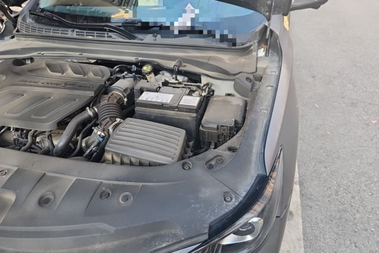 Used CHANGAN Ruicheng CC 2022 Blue Whale Edition 1.5T DCT Luxury Model Engine Bay Left