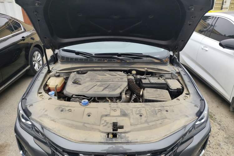 Used CHANGAN Ruicheng CC 2022 Blue Whale Edition 1.5T DCT Luxury Model Engine Bay