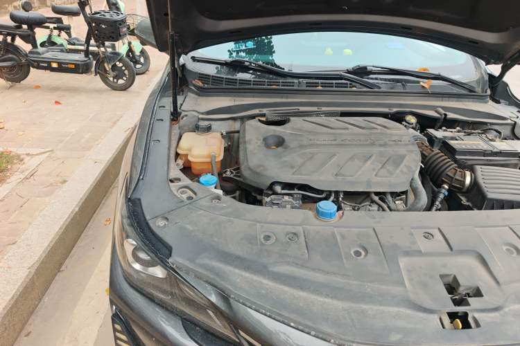 Used CHANGAN Ruicheng CC 2022 Blue Whale Edition 1.5T DCT Prestige Model Engine Bay Right