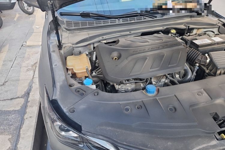 Used CHANGAN Ruicheng CC 2022 Blue Whale Edition 1.5T DCT Luxury Model Engine Bay Right