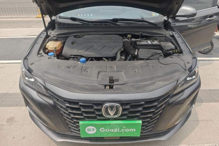 Used CHANGAN Ruicheng CC 2022 Blue Whale Edition 1.5T DCT Luxury Model Engine Bay