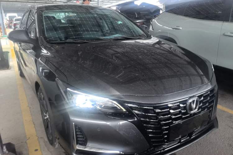 Used CHANGAN Ruicheng CC 2022 Blue Whale Edition 1.5T DCT Prestige Model Exterior 2