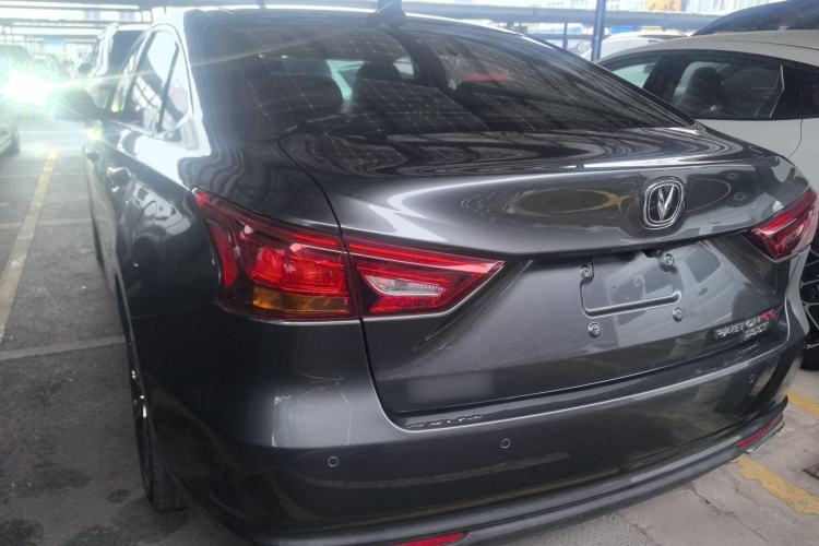 Used CHANGAN Ruicheng CC 2022 Blue Whale Edition 1.5T DCT Prestige Model Exterior 5
