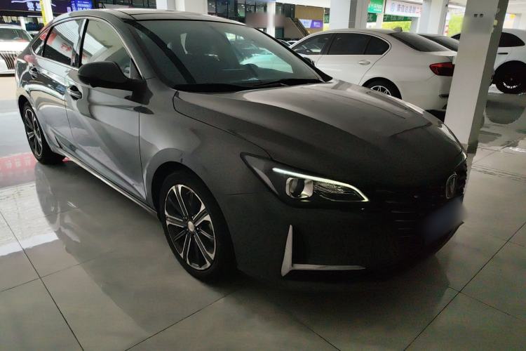 Used CHANGAN Ruicheng CC 2022 Blue Whale Edition 1.5T DCT Prestige Model Front Right 45 Deg