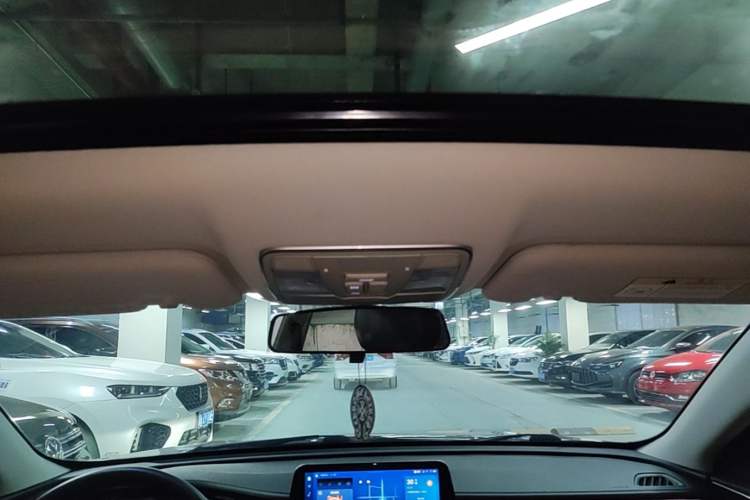 Used CHANGAN Ruicheng CC 2022 Blue Whale Edition 1.5T DCT Luxury Model Headliner