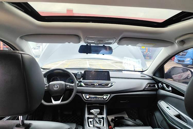 Used CHANGAN Ruicheng CC 2022 Blue Whale Edition 1.5T DCT Luxury Model Headliner
