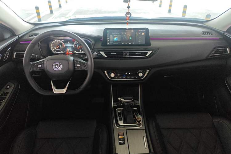 Used CHANGAN Ruicheng CC 2022 Blue Whale Edition 1.5T DCT Prestige Model Interior 2