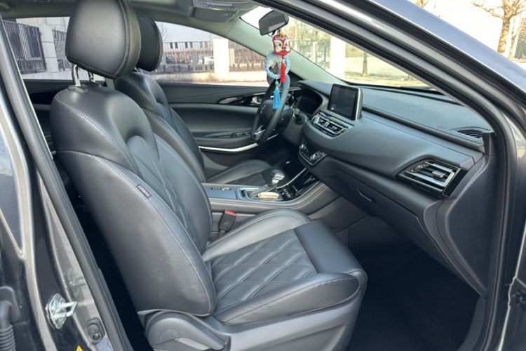 Used CHANGAN Ruicheng CC 2022 Blue Whale Edition 1.5T DCT Prestige Model Interior 4