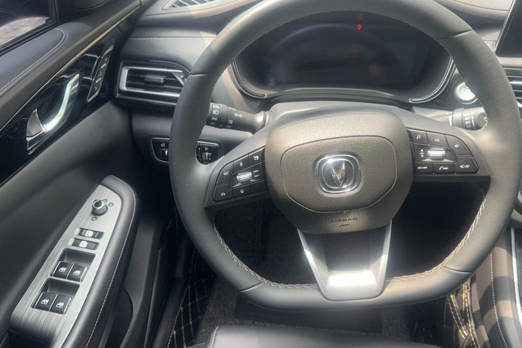 Used CHANGAN Ruicheng CC 2022 Blue Whale Edition 1.5T DCT Prestige Model Interior 4
