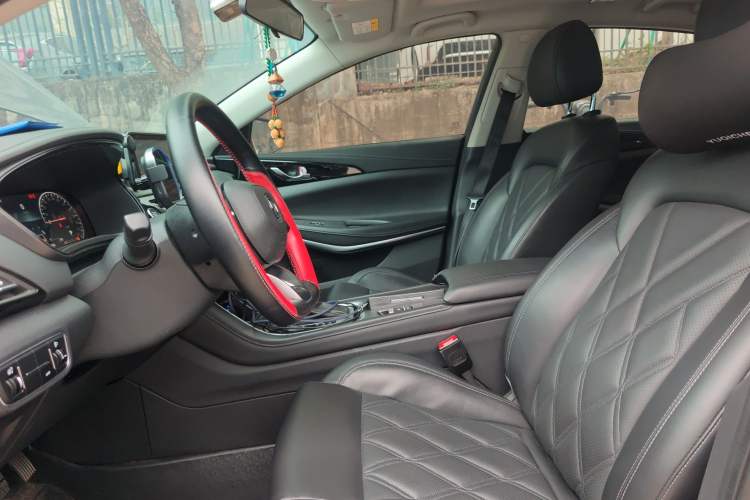 Used CHANGAN Ruicheng CC 2022 Blue Whale Edition 1.5T DCT Prestige Model Left Front Seat
