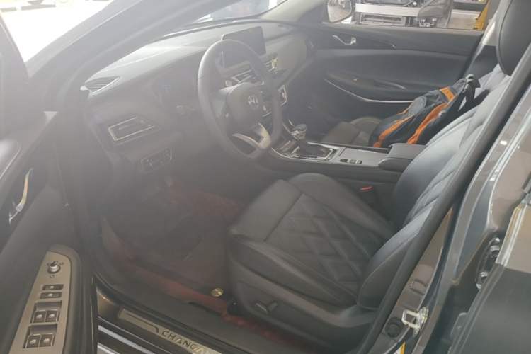 Used CHANGAN Ruicheng CC 2022 Blue Whale Edition 1.5T DCT Luxury Model Left Front Seat