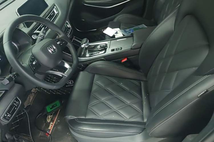 Used CHANGAN Ruicheng CC 2022 Blue Whale Edition 1.5T DCT Luxury Model Left Front Seat