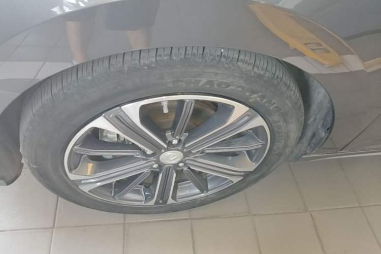 Used CHANGAN Ruicheng CC 2022 Blue Whale Edition 1.5T DCT Luxury Model Left Front Wheel Hub