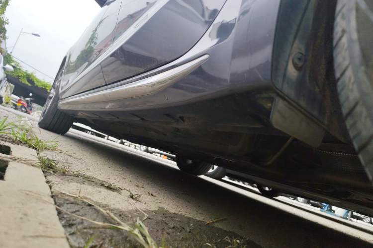 Used CHANGAN Ruicheng CC 2022 Blue Whale Edition 1.5T DCT Luxury Model Left Side Sill