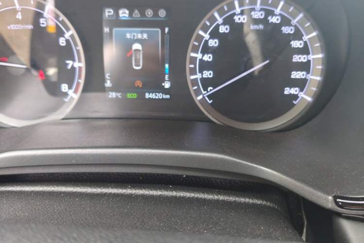 Used CHANGAN Ruicheng CC 2022 Blue Whale Edition 1.5T DCT Luxury Model Odometer Close Up