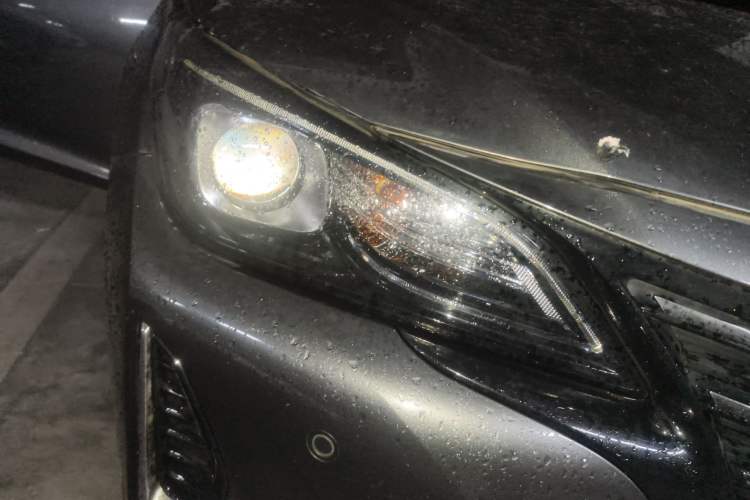 Used CHANGAN Ruicheng CC 2022 Blue Whale Edition 1.5T DCT Luxury Model Right Front Headlight
