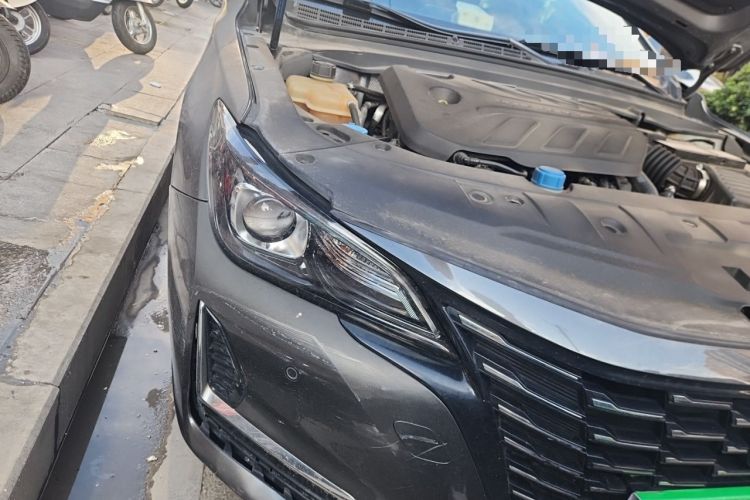 Used CHANGAN Ruicheng CC 2022 Blue Whale Edition 1.5T DCT Luxury Model Right Front Headlight