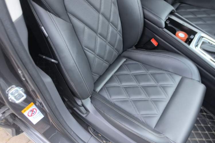 Used CHANGAN Ruicheng CC 2022 Blue Whale Edition 1.5T DCT Luxury Model Right Front Seat
