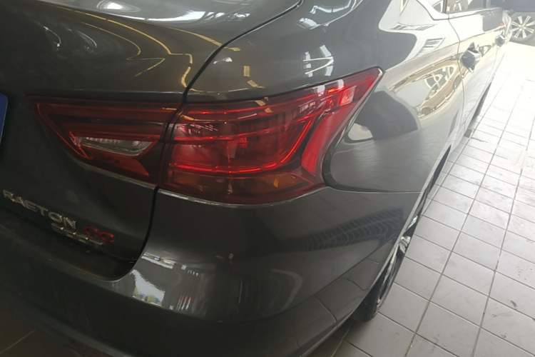 Used CHANGAN Ruicheng CC 2022 Blue Whale Edition 1.5T DCT Luxury Model Right Rear Taillight