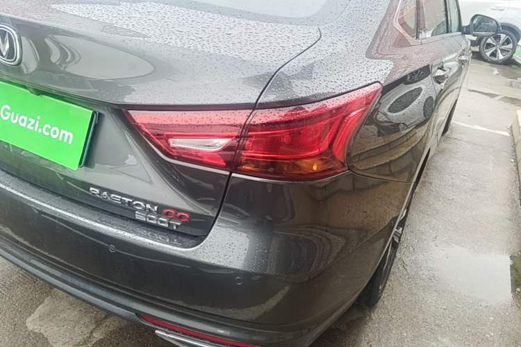 Used CHANGAN Ruicheng CC 2022 Blue Whale Edition 1.5T DCT Luxury Model Right Rear Taillight
