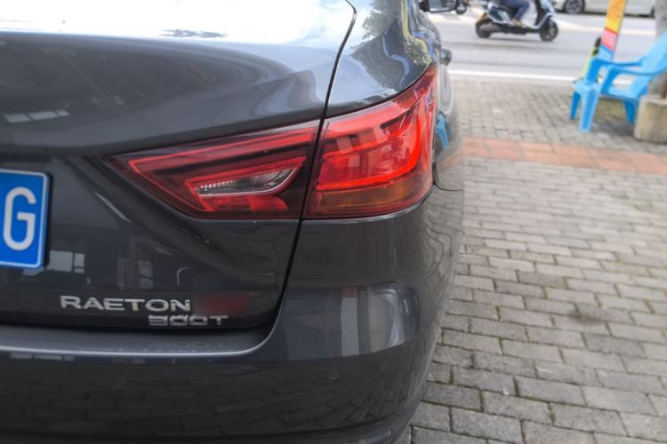 Used CHANGAN Ruicheng CC 2022 Blue Whale Edition 1.5T DCT Luxury Model Right Rear Taillight