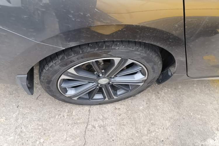 Used CHANGAN Ruicheng CC 2022 Blue Whale Edition 1.5T DCT Luxury Model Right Rear Wheel Hub
